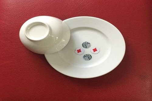 Vị Xóc Đĩa - Khám Phá Thế Giới Của Trò Chơi Cổ Điển Này