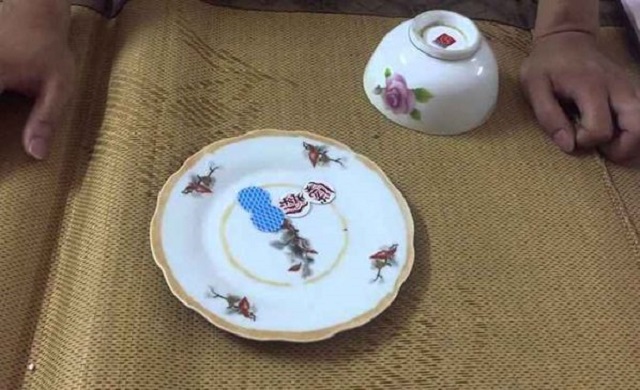 Vị Xóc Đĩa - Khám Phá Thế Giới Của Trò Chơi Cổ Điển Này